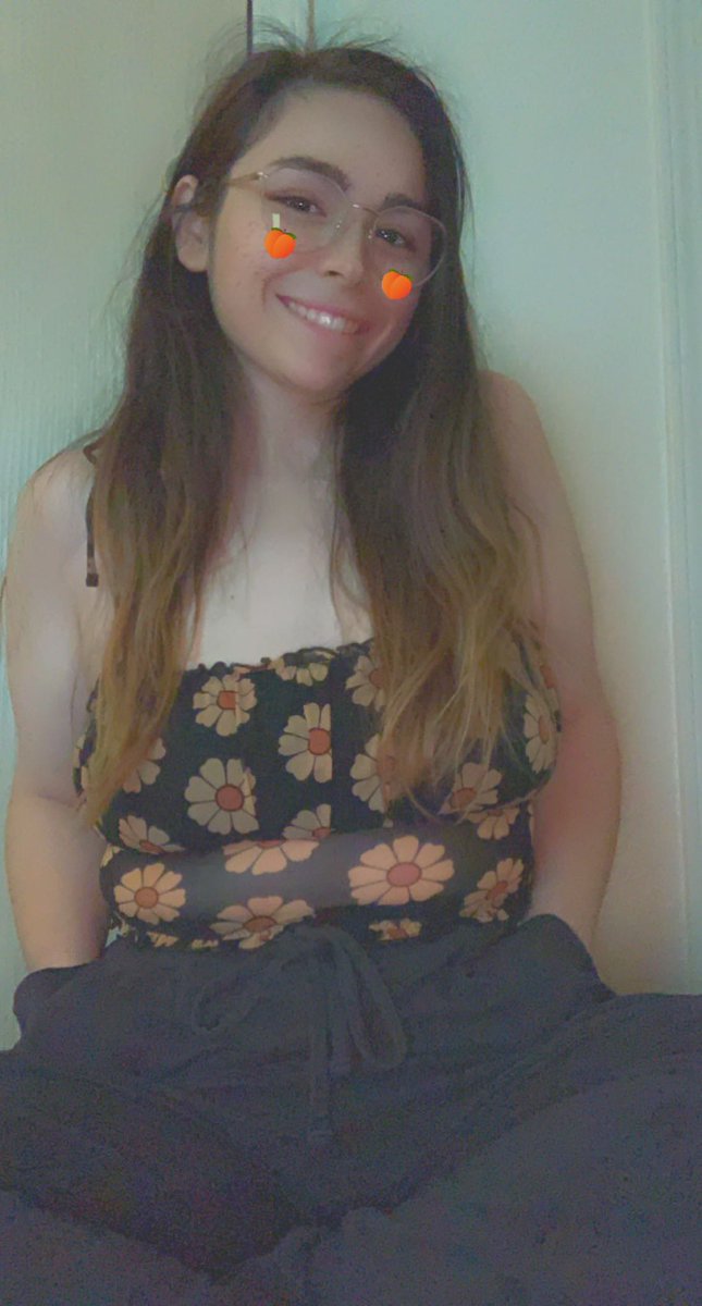 AlaskaMilkOF's tweet photo. hope everyone is having a good Sunday! 

Subscribe to my onlyfans so we can chat and maybe game together??? 🥰

https://t.co/Z0PPDlUosQ

#ContentCreator #buyingcontent #18plus #AdultWork #gamergirl #milf #of #onlyfans #sugarbaby #SugarBabyTwitter #thicc #xwork #ps4 #acnh https://t.co/x5bIg3Enng