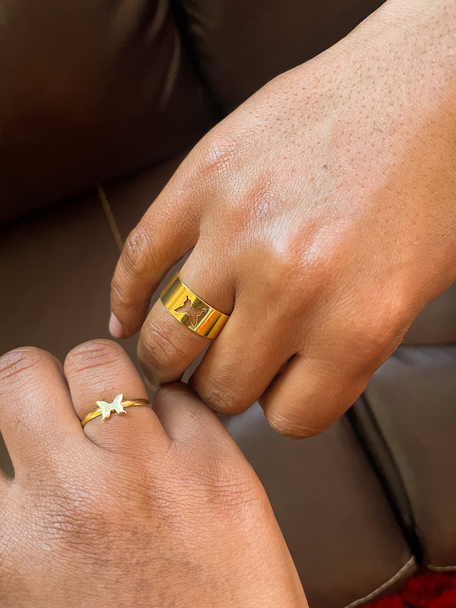 AmitieSA_'s tweet photo. 2pc Butterfly Pair Rings.✨
- Metal Type: Alloy
- Price: R200 per set
- Available in Gold and Silver. https://t.co/6VVMtea2JU