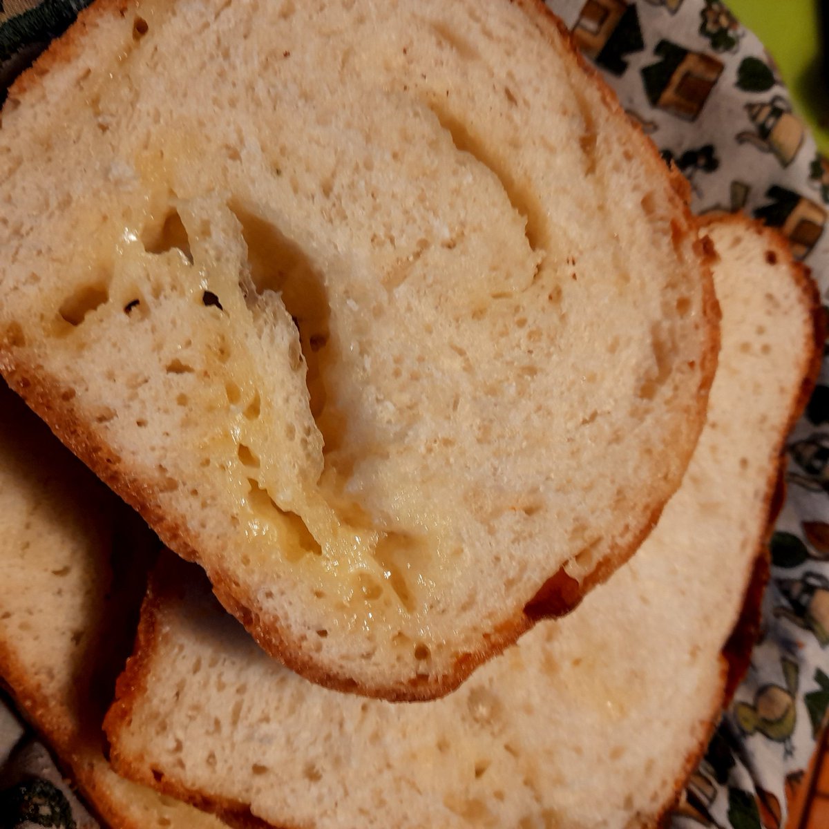 Ivycottagebaker's tweet photo. a variation on fagioli all'uccelletto with cheese and garlic bread #italiantaste #italianfood #freshbread recipe in our little book of rustic Tuscan dishes #microbakery #notjustbread #cumbria #notjustlakes https://t.co/CGEyjEhlE3
