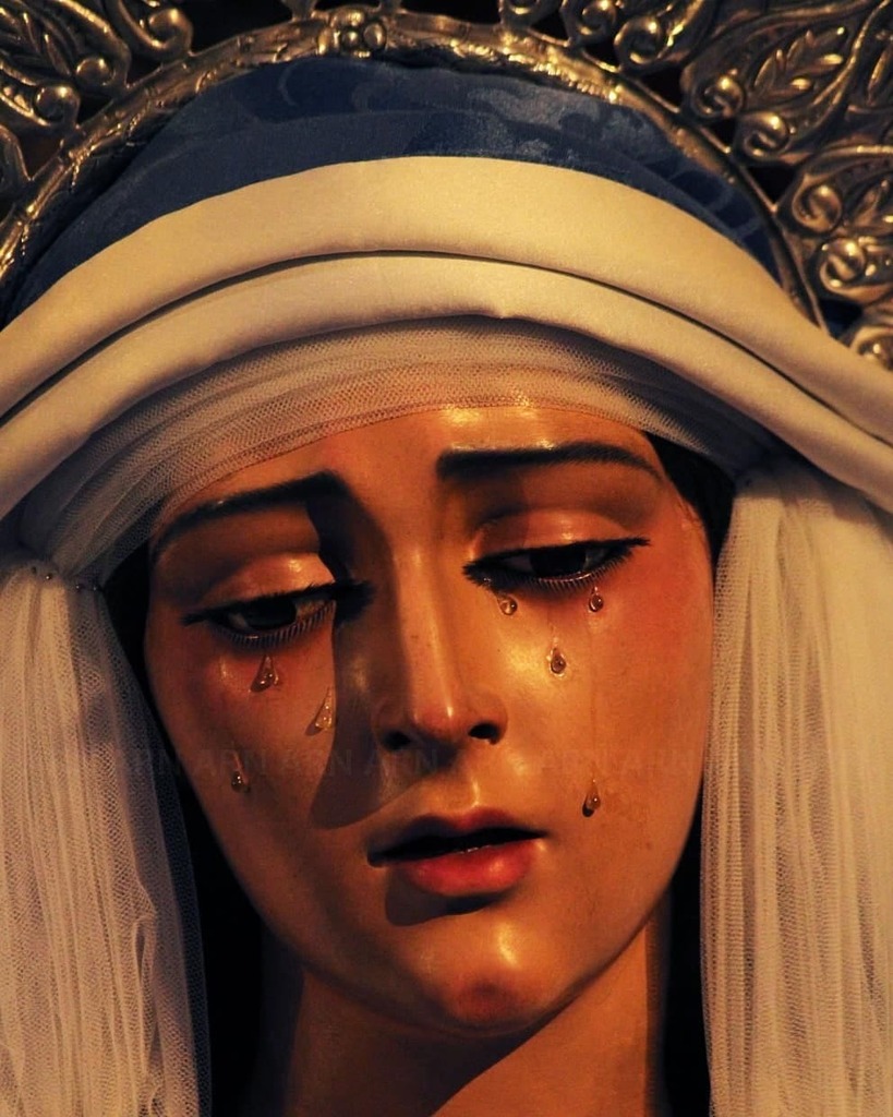 mlgcofradias18's tweet photo. Señora de la Merced. Un Domingo más tan cerquita suya.
Foto 📷: @arnphotos_

#2019enelrecuerdo #sentircofrade #málaga #humildad #hdadhumildad #hdadhumildadmalaga #cristodelahumildad #cristodelahumildadmlg #humildadmlg #eccehomo #eccehomomalaga #humild… https://t.co/qsxji6Xr0H https://t.co/G9ha9f4vQ7