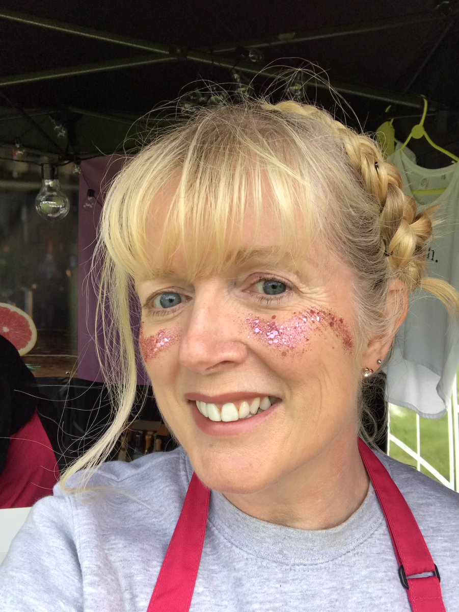 Just back from THE festival of the summer. Food, drinks &amp; music👌🏻It was a pleasure to be part of the team <a href="/PaulAinsw6rth/">The Ainsworth Collection</a> Can’t wait for the next dates #travellingfeast #theonlywayiscornwall #foodiefestival