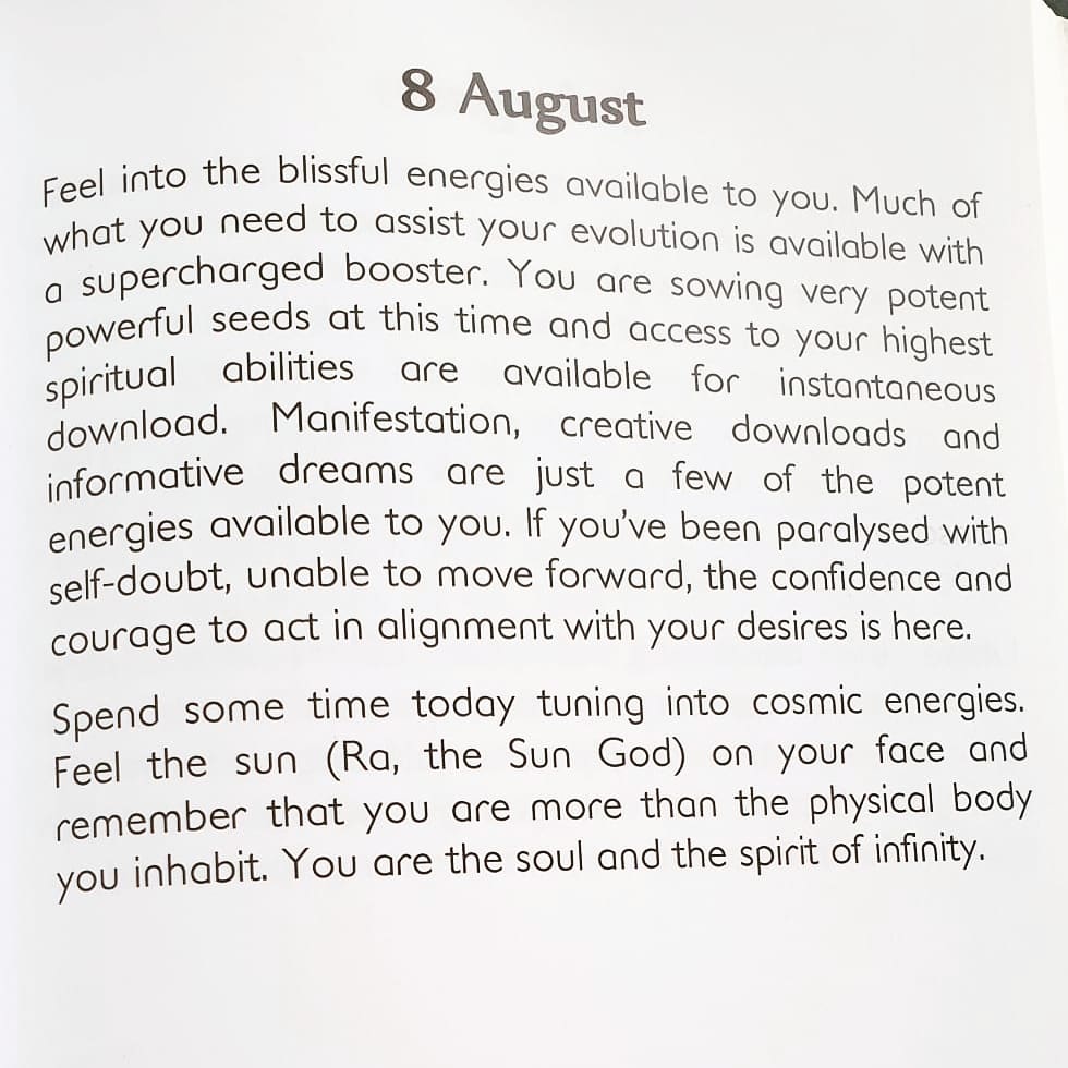 SoulGuidanceuk's tweet photo. Today's guidance from the Soul Guidance book order yours wwe.soulguidancebyessence https://t.co/ydZEoUkNV9