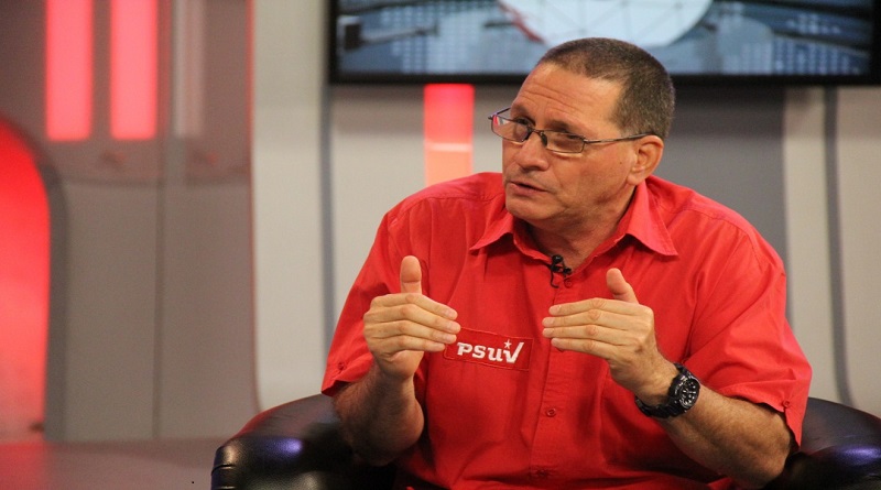 Jesús Farías: Elecciones internas del PSUV se desarrollan con una organización jamás vista en el país
bit.ly/3iwrCwn
#EpaPSUV2021