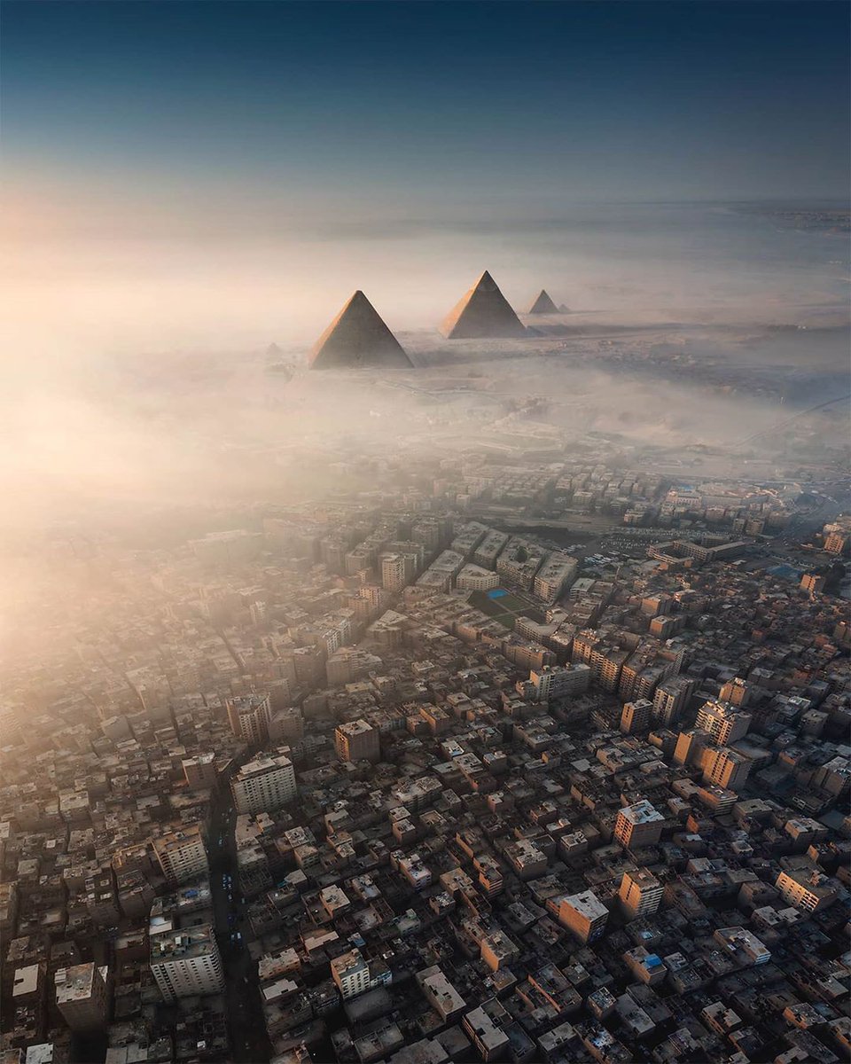 EKGA_Studio's tweet photo. Giza Pyramids .. 🧡

Giza , Egypt .. 🇪🇬
📷 | @sebastien.nagy https://t.co/AtWwzDetwn