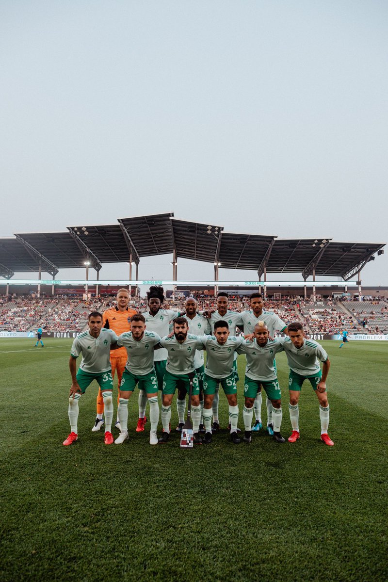 Steven Beitashour tweet media