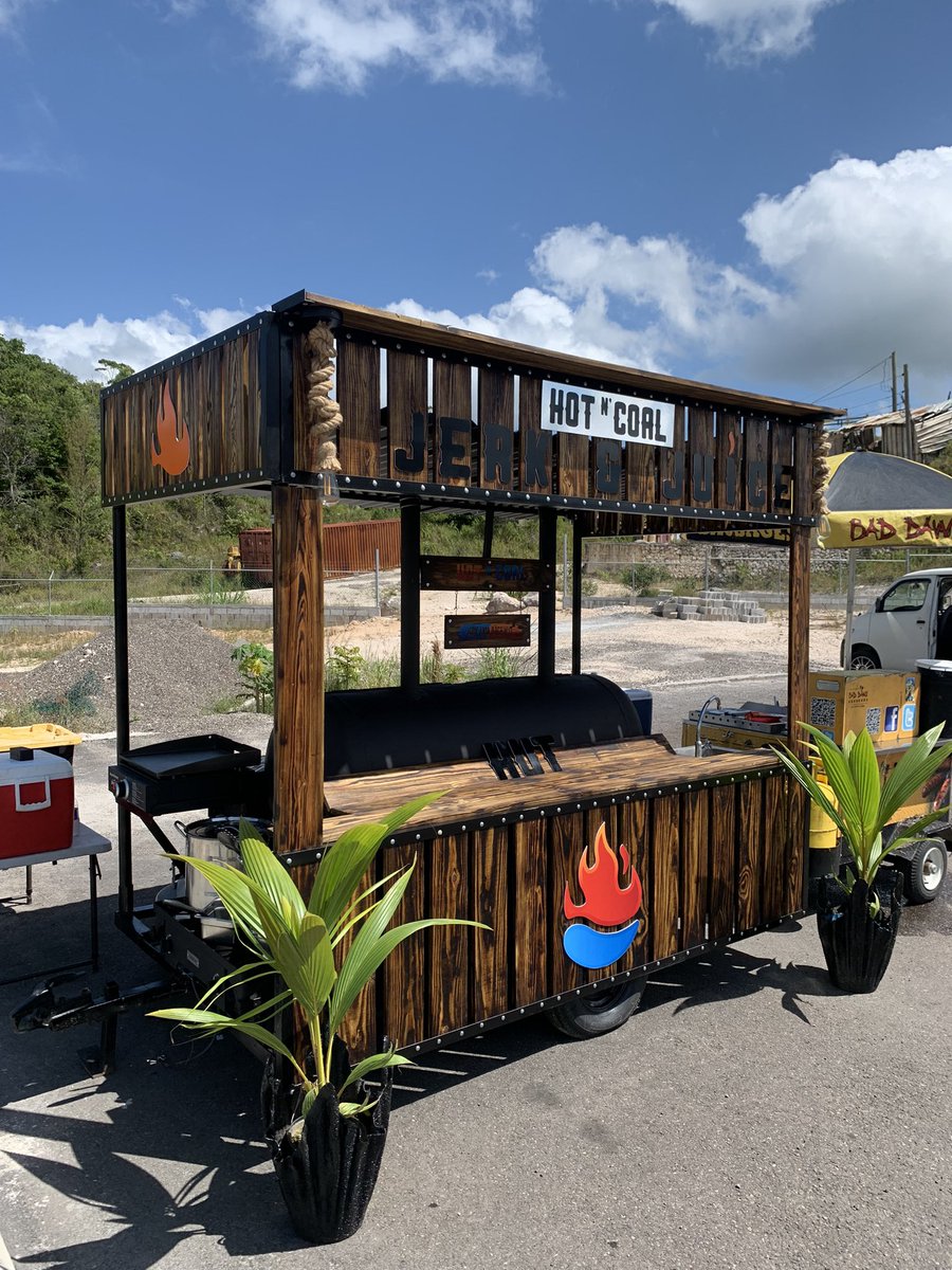 DavidSconce_'s tweet photo. While working from home due to Covid, I decided to take on a DIY project. I have been into street foods for a while so I decided to try to build a cool jerk pan. I finally completed it and launched it yesterday. I present to you: The Hot N’ Coal Jerk and Juice Hut. https://t.co/xDXaDdYbqK