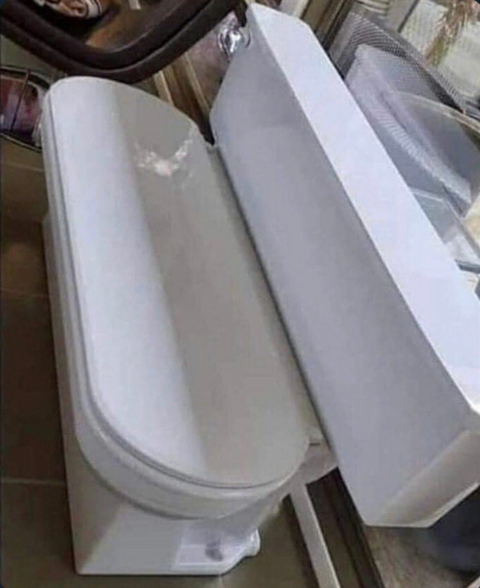 the_buttface's tweet image. Do you prefer versus or co-op shitting