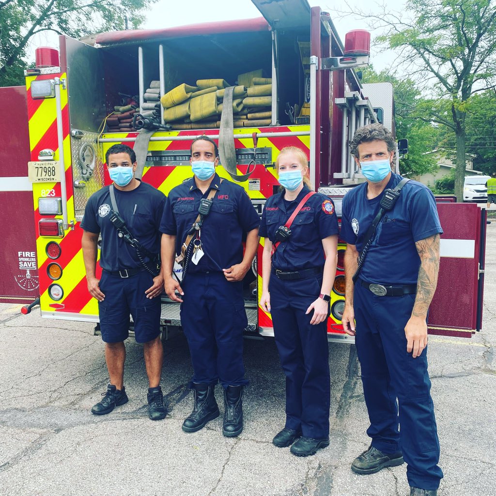Yesterday Engine 7 had the privilege of attending the Lighthouse Church and School back to school fair. They spent their morning showing families around their rig and answered questions. Good work Engine 7! #FutureFirefighters #MaskUp