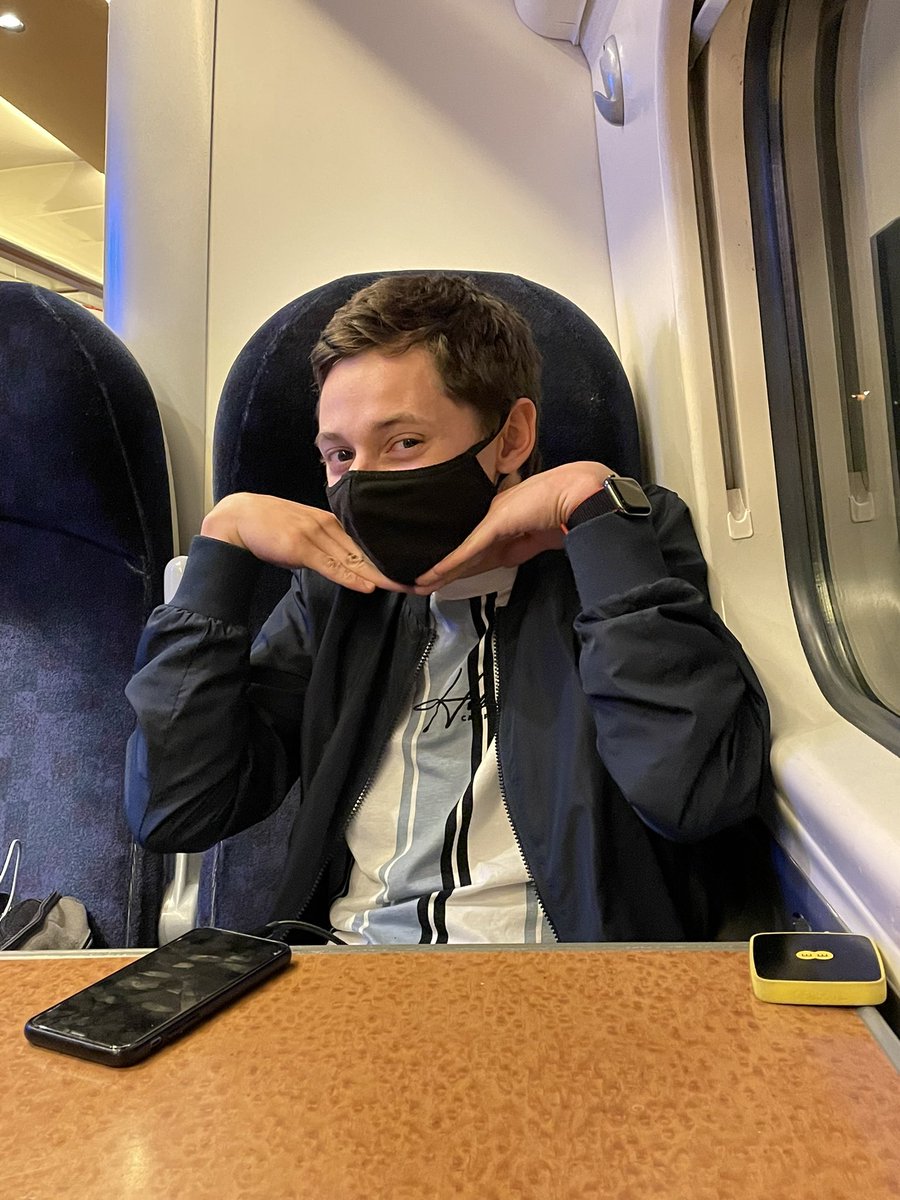 cateilish's tweet photo. There’s not a day since I’ve met him that this boy has failed to make me laugh. He’s singlehandedly brought so much joy to me life 💕 

He’s also single boys 😉 https://t.co/pJMiLH9pE7