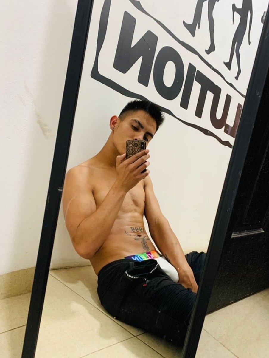 AdairLozano2's tweet photo. 😈🥵 https://t.co/JsjMUQQ2s2