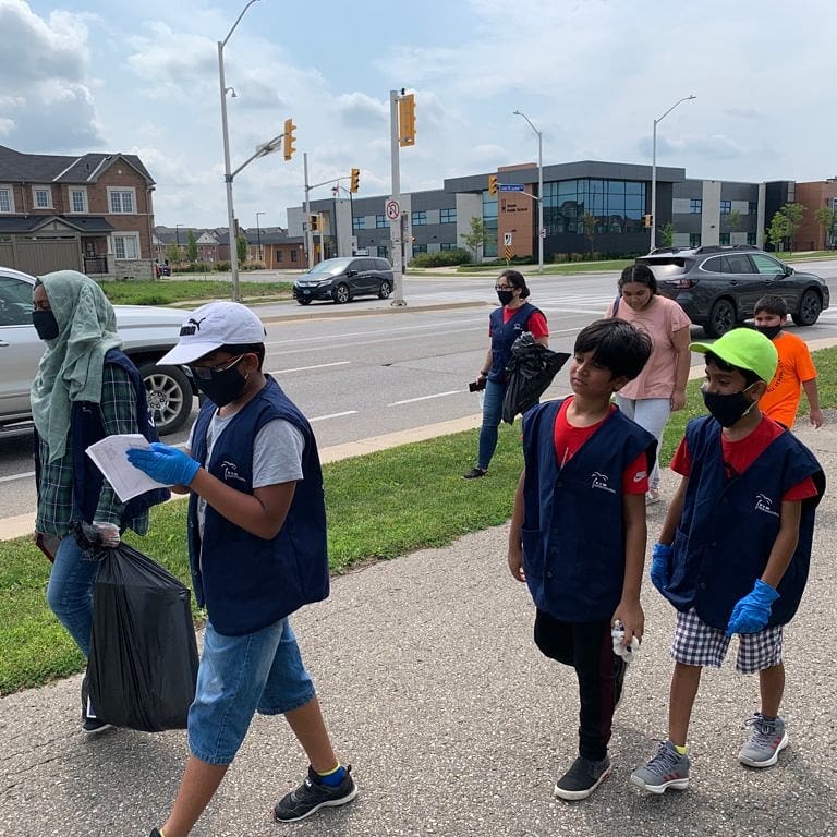 We had an excellent #communitycleanup in #Milton today with our hard working volunteers! So proud to of my YIM Canada rockstars!