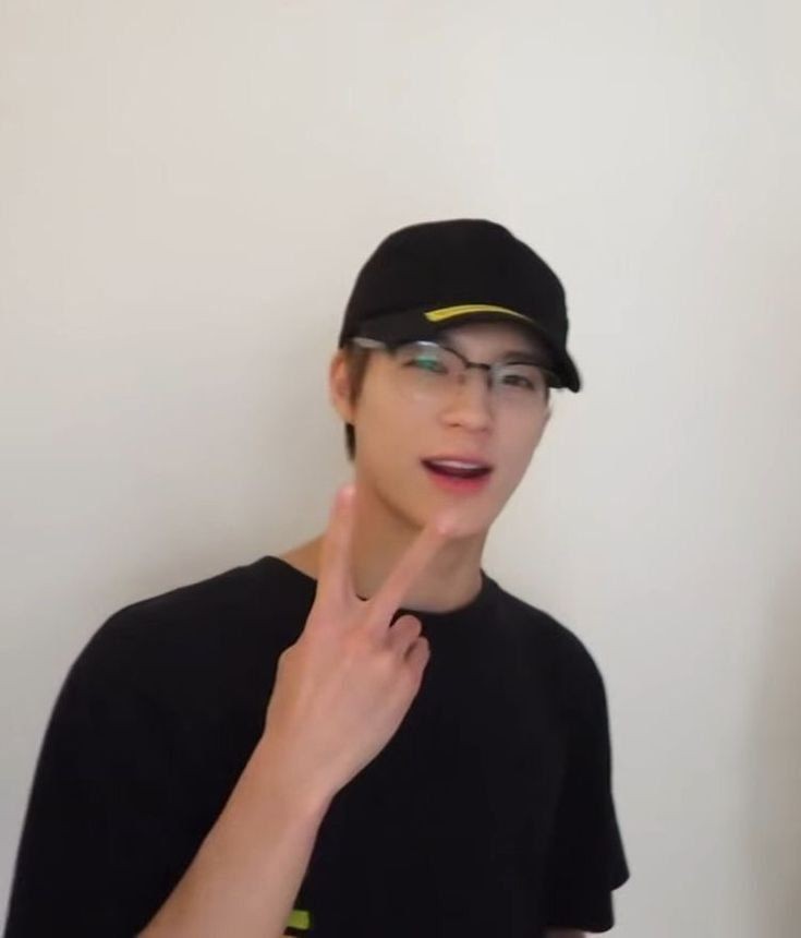 Saya baru ganchar lagi nie bg 😁
Let's b moot?
Fambast? Dm sj oke trims 💐
/Kecup manjah 💋💋/
#roleplayer #roleplayerindonesia #roleplayeraccount #roleplayerkpop  #roleplayertwt