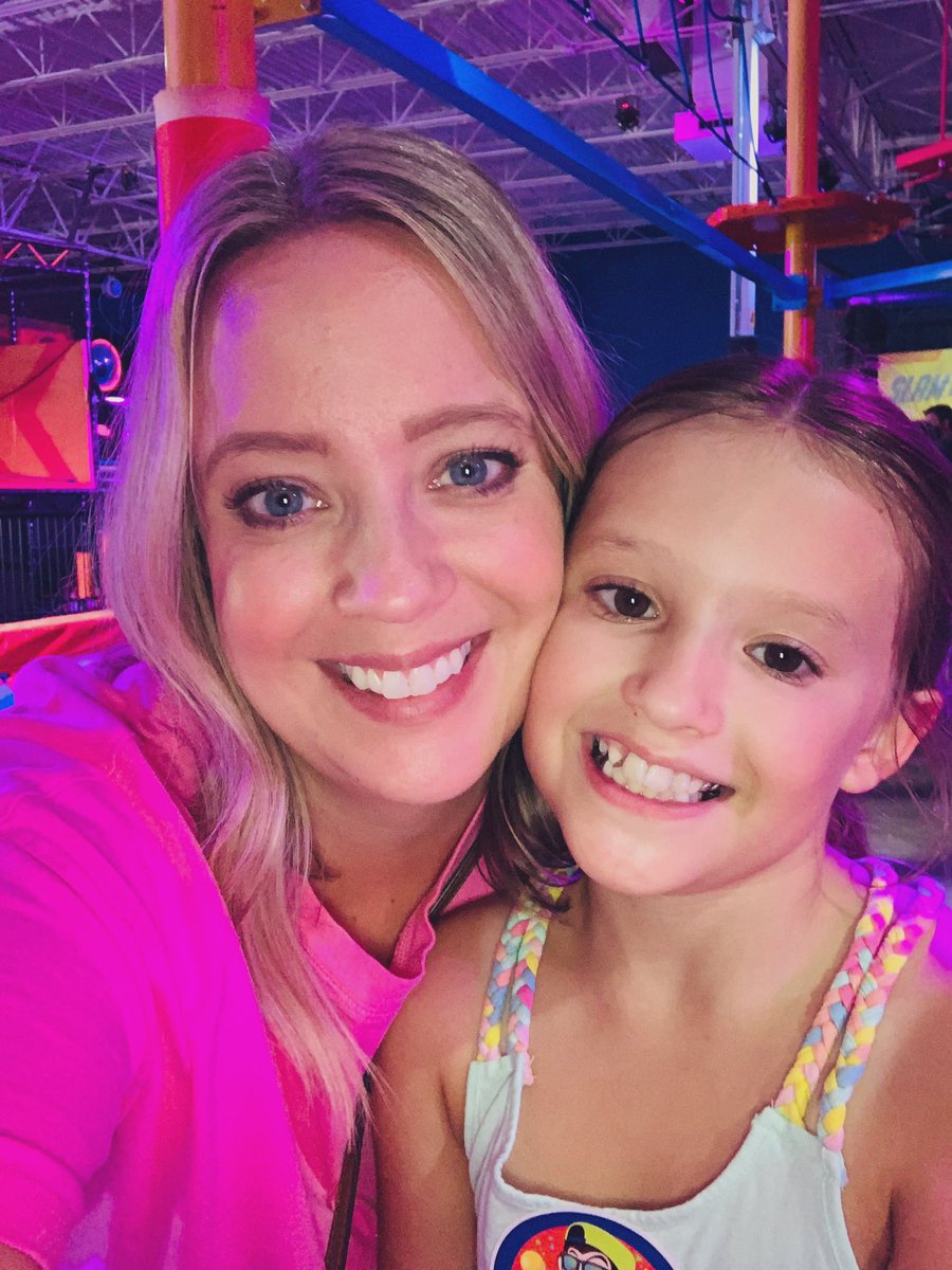 Party day with my baby girl. #fieldssummerselfiechallenge