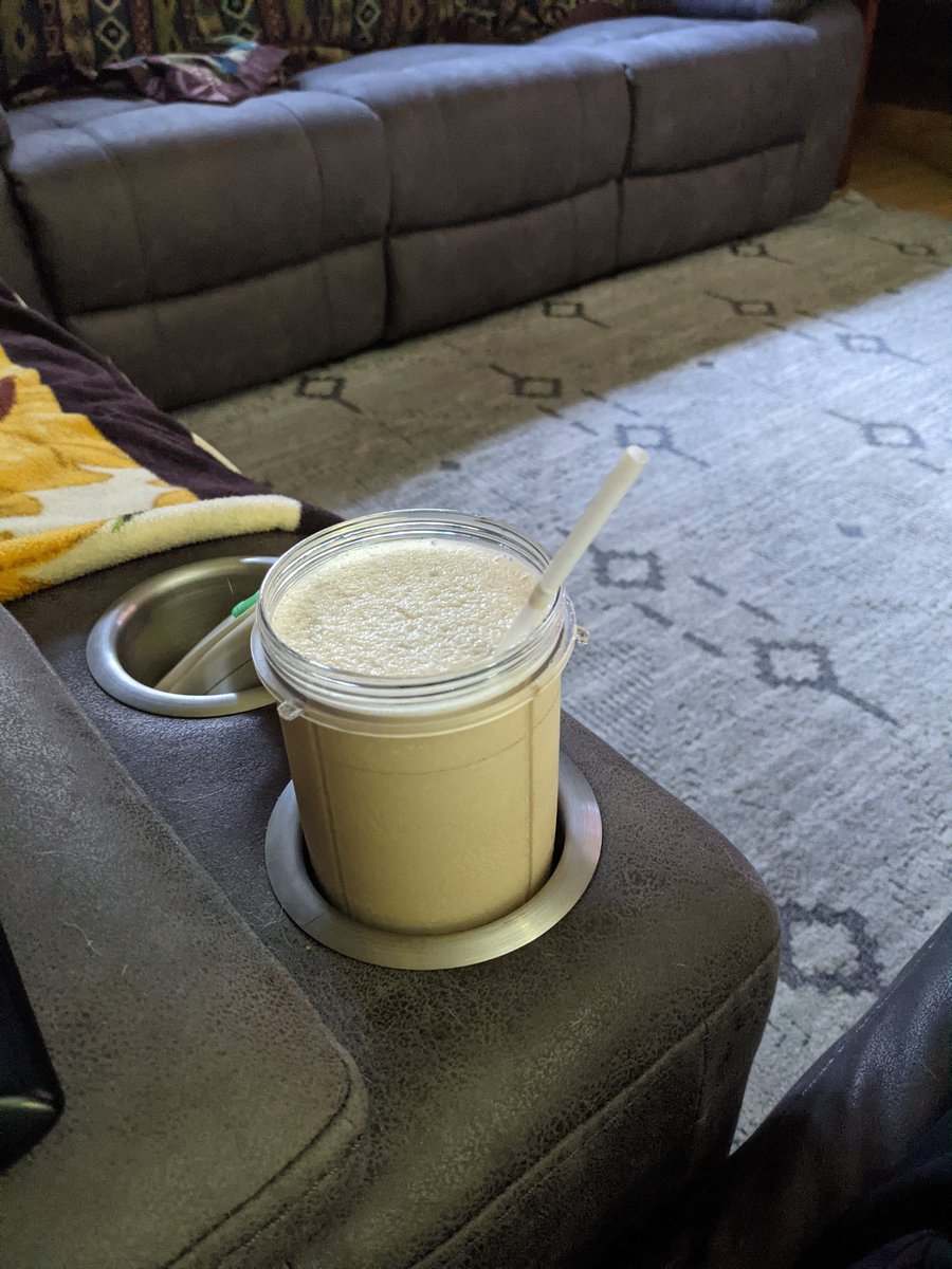 #bushwhacker
1 shot of each
Kahlua
Bailey's
Rum
Vodka
Amaretto
Frangelico
Dark creme de cacao
Blend with ice
#yummy