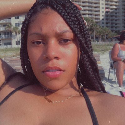 _qweeen_b's tweet photo. #NewProfilePic https://t.co/iMPsHuKnjB