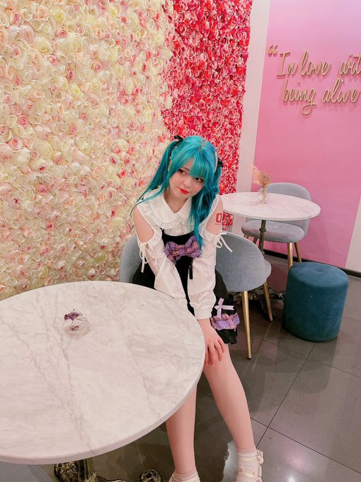 Twitterのコスプレ画像24