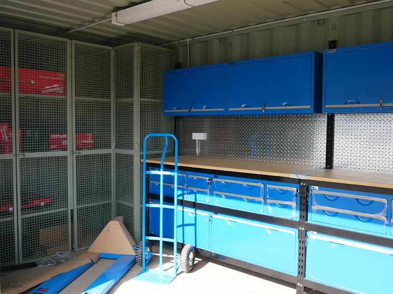 containify's tweet photo. A 20ft Side Opening Workshop Shipping Container we designed and built to increase productivity on the worksite. 
Click this link to see the workshop tour video: 
https://t.co/nnPUGsSSqv

#shippingcontainer #workshops #productivity #modified https://t.co/ZzTjSWIVsj