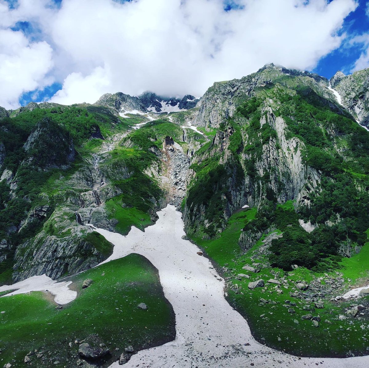 NorthRoutes's tweet photo. Mulling Campsite
Bhaba Pass
.
.
Don’t forget to follow us
.
#Bhabapass #kinnaur #kinnaurvalley #shimla #sharahan #sangla #chitkul #kalpa #himachalpradesh #himachaltourism #familytour #holiday #indiantourism #increadibleindia #increablehimachal #specialoffer #packagtour https://t.co/1FdZr2ZZ6J
