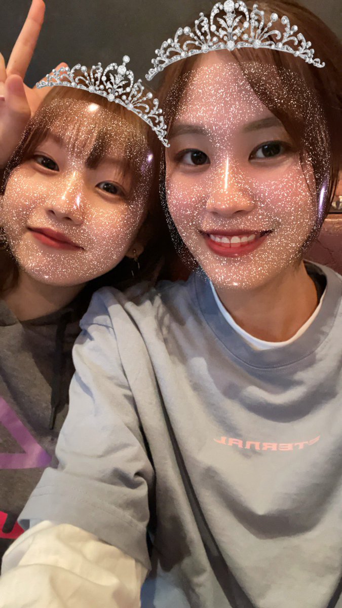 fu_kbzr's tweet photo. 【新入部員紹介:17代目】

吉田   彩花(商学部貿易学科1年)

 沖縄県出身です！高校の時はダンスをしていて、今でもダンスが大好きです❕韓国ドラマも大好きです！！
分からないことだらけだけど、友達に教えてもらいながら福岡で楽しい生活を送ってます！ 
先輩方のようにかっこよく演奏できるように https://t.co/Ko7TVKpVBs