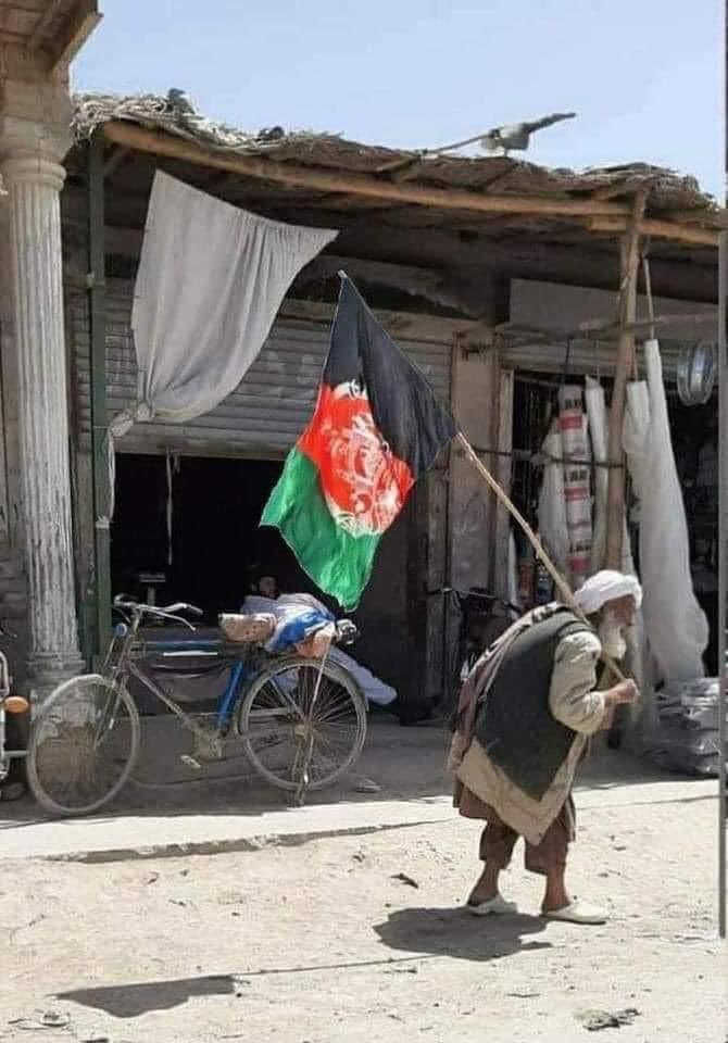 افغانان نه ماتېږې!
افغانها هیچګاه شکست نمی خورند
Afghans will never be defeated
الله اکبر🇦🇫