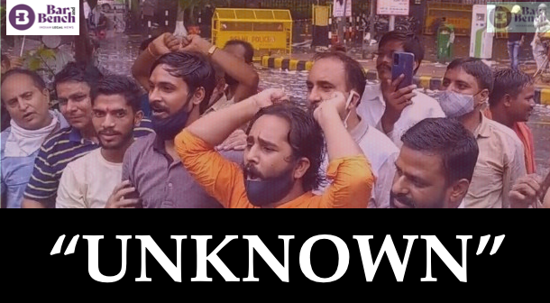 barandbench's tweet photo. FIR registered against unknown persons after a video emerged showing inflammatory slogans being raised at Jantar Mantar during a march for "Colonial Laws &amp; Make Uniform Laws" yesterday: Delhi Police sources (reports ANI)

#DelhiPolice https://t.co/z9wEtc71Cx