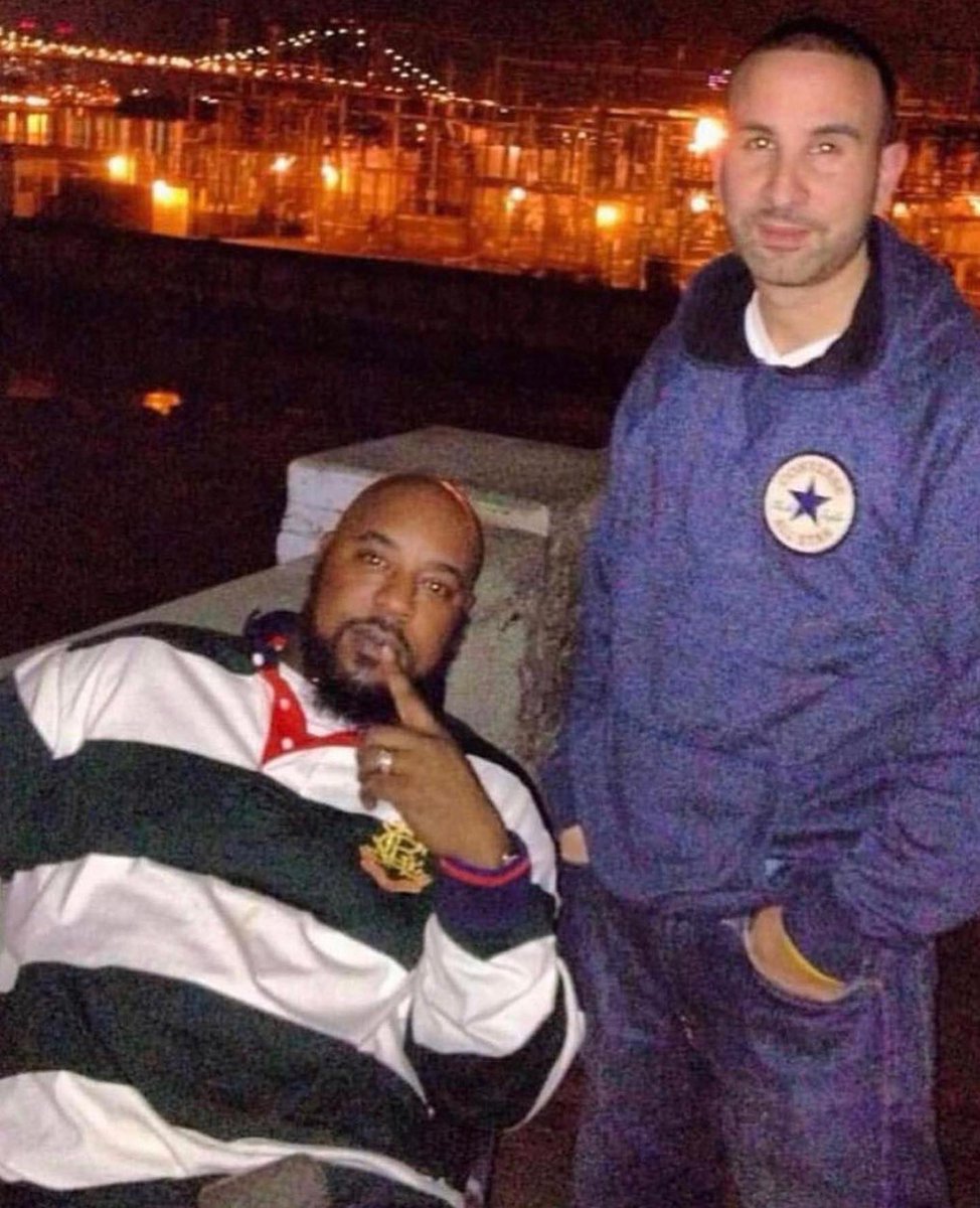 PremiumPete's tweet image. 6 years ago today we lost a great rapper (lyricist), friend, sneaker fiend &amp;amp; truly one of the greatest personalities in Hip Hop, @SeanPrice 

I miss my brother 🅿️ the world misses him! We will never forget him. Love to Shaun P, &amp;amp; the @DuckDownMusic Fam FOREVER!
💜🕊 #SeanLivesON