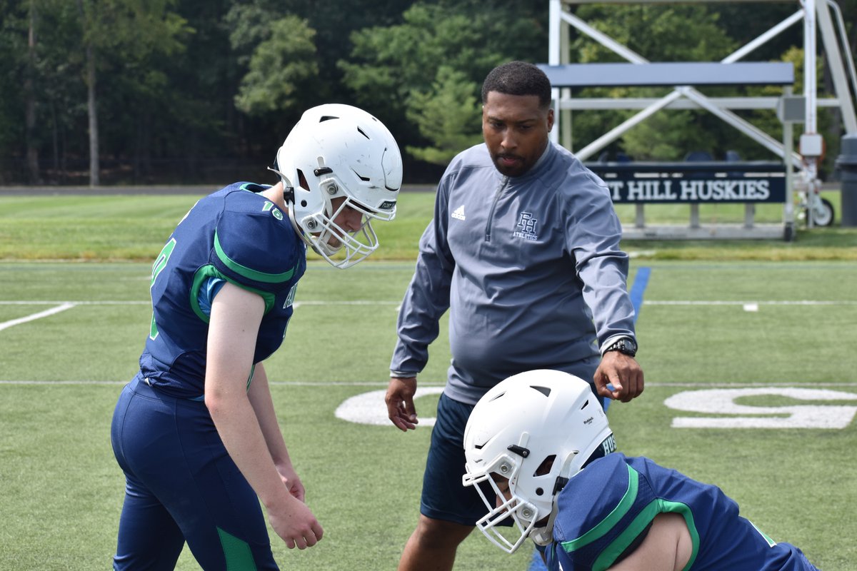 FlintHillFball's tweet photo. The strength of the wolf is the pack....#SparkTheFlint https://t.co/Ef3Jme4f3e