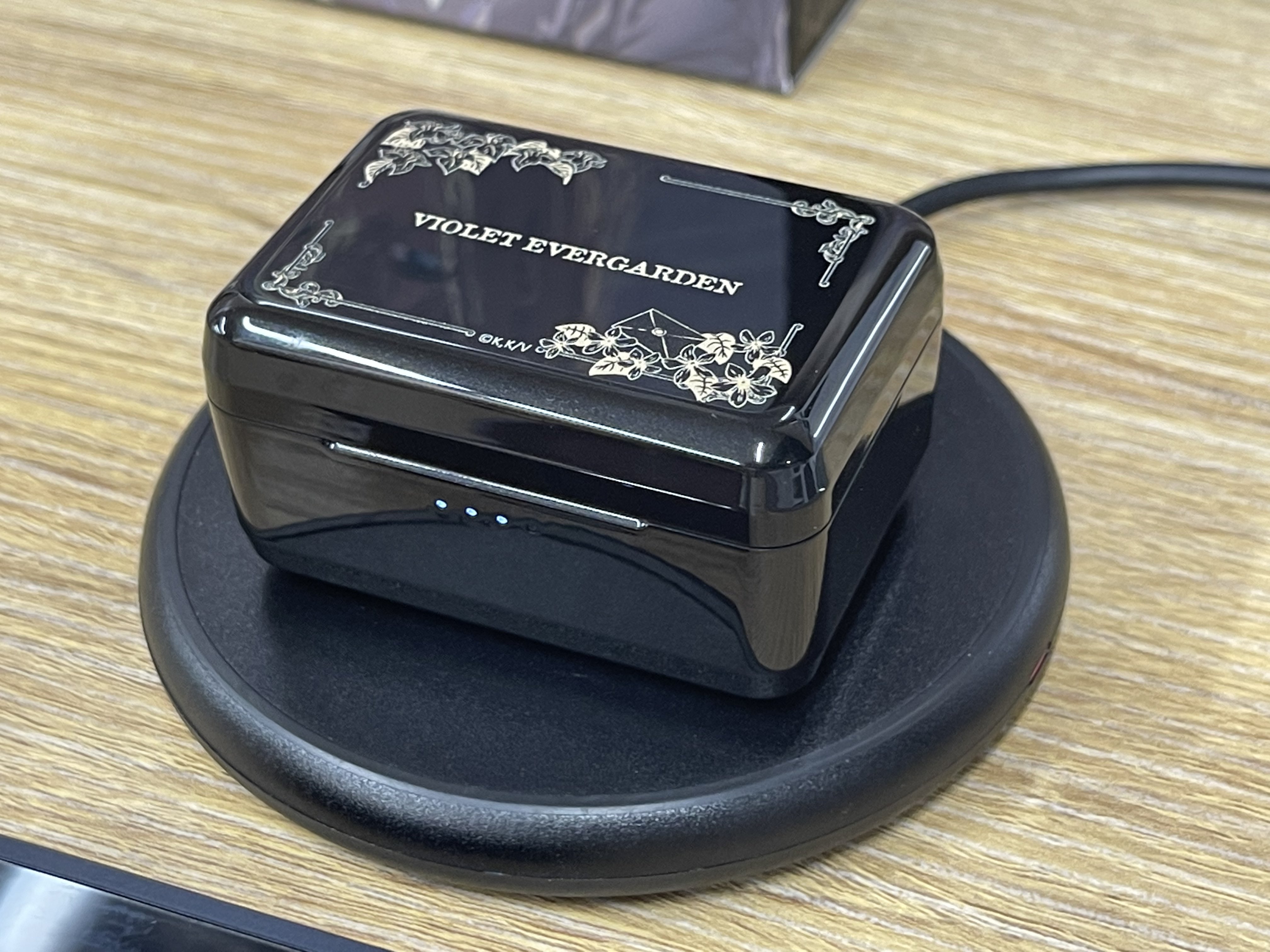 ヴァイオレット.エヴァーガーデンのイアホン ヴァイオレット・エヴァー