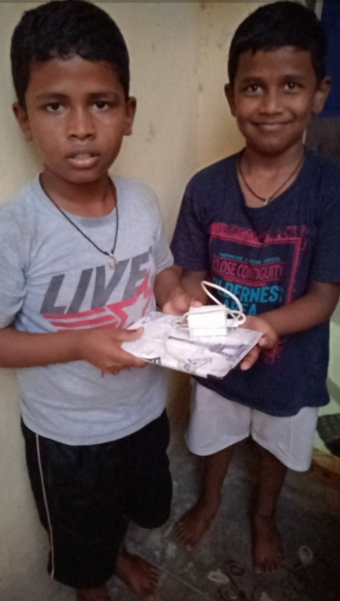 umasudhir's tweet photo. Thank you so much @Feedtheneed8 for supporting these two children with a gadget so they can attend #OnlineClasses; they are among the many students who lost out on #schoolclasses all of last year because they did not have an electronic device 👏👏👏 @ActivistTeja @ndtv @ndtvindia https://t.co/AR9ltdA6jT