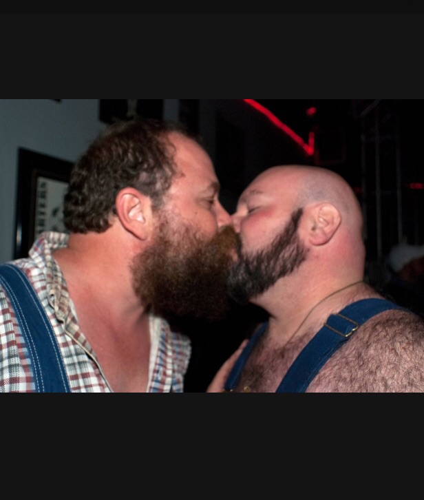 Gay bear dudes kissing
