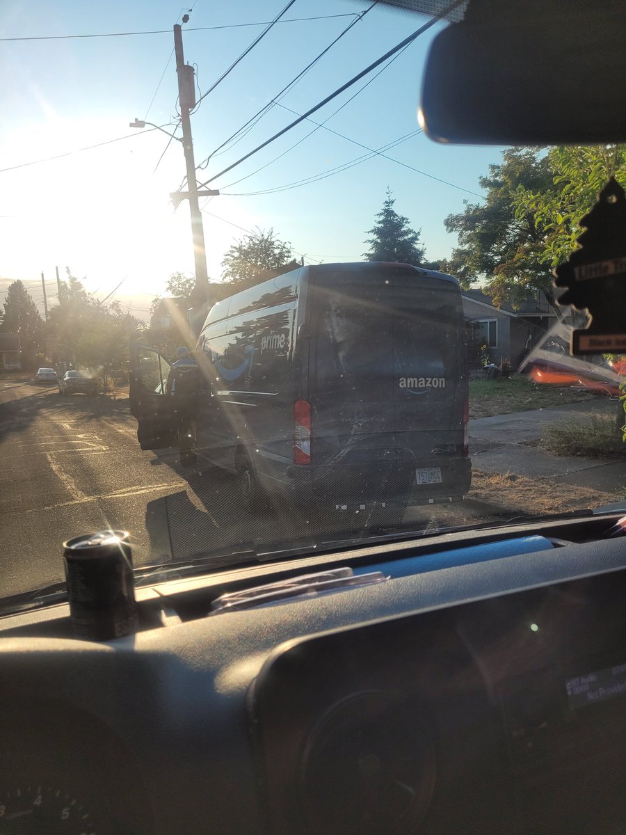 tokarus209's tweet photo. @amazon  you are never allowed to pull in front of my driveway like this. Ever. https://t.co/MjqCTZ0MaV