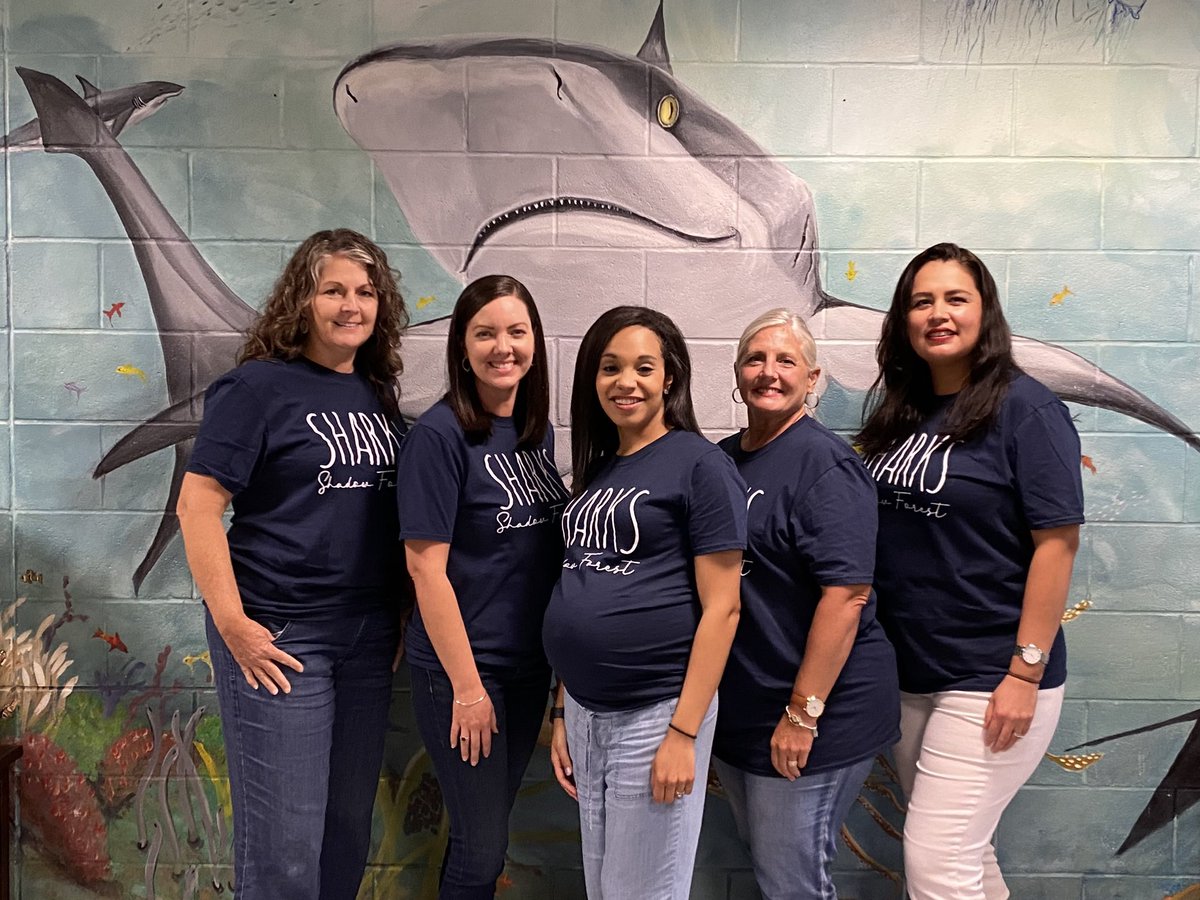 Special Education Interventionists and Paraprofessionals are ready to greet students with big smiles! 💙🦈 <a href="/HumbleISD_SFE/">Shadow Forest Elem</a>