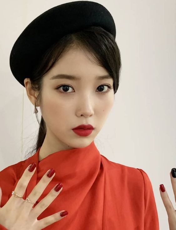 e d e n⁷ closed Twitter: "#iu #아이유 category is red lips, and she wins. https://t.co/BCkSLZ8WFx" / Twitter