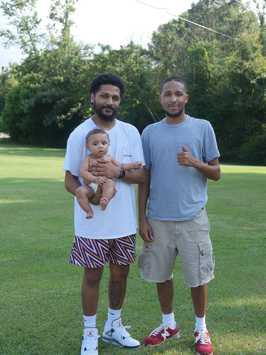 LakeLoyd's tweet photo. Fam https://t.co/vtcJrT9Ohp