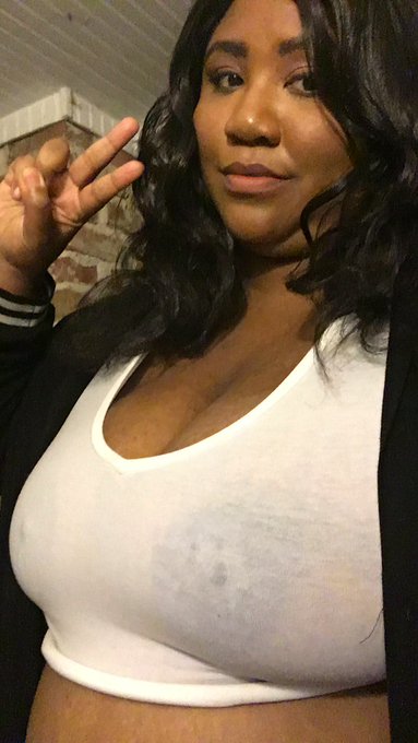 It&rsquo;s a wet t-shirt kinda night, bout to head over to @MyFreeCams for a lil bit https://t.co/TAIhgmEL<a href="/tag/mfc"class="tags"><span>#mfc</span></a>