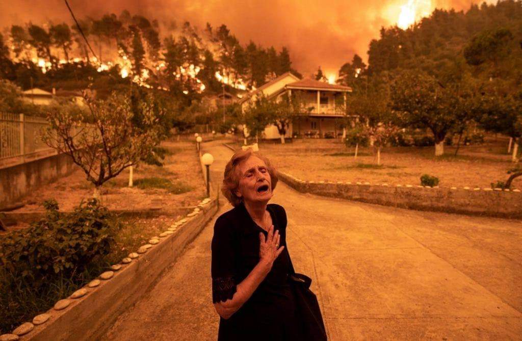 LibertaSio's tweet photo. Όλη η εγκληματικότητα σε μια φωτογραφία.
#ΜΗΤΣΟΤΑΚΗ_ΓΑΜΙΕΣΑΙ_ΡΕ_ΜΑΛΑΚΑ https://t.co/dHK9u06R3s