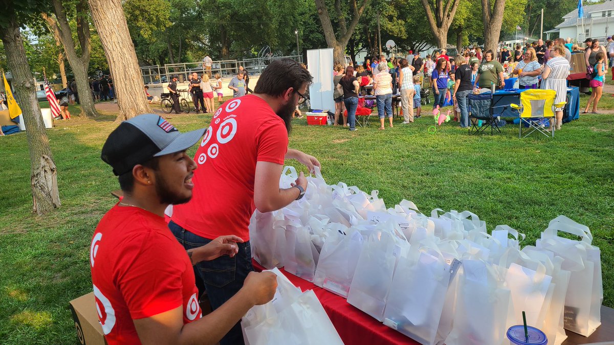 The T0856 team had a great time last week supporting our community at #NationalNightOut! <a href="/ysanchez_22/">Yovani Sanchez</a> <a href="/Trent_Wagner/">Trent Wagner</a> <a href="/kaylabu27681939/">kayla burns</a> <a href="/sarahsteffy85/">Sarah Steffensmeier</a>  <a href="/L_Bomb1/">L_Bomb</a>