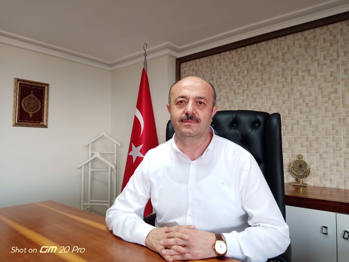 ***Pazartesi’den Pazartesi’ye***

•••NEDEN GİTTİ?•••

Başarısız oldu ve gitti. Geç bile kaldı. Algı peşinde koştu, sisteme dokunamadı…👎

facebook.com/672076707/post…

🔹🔹🔹