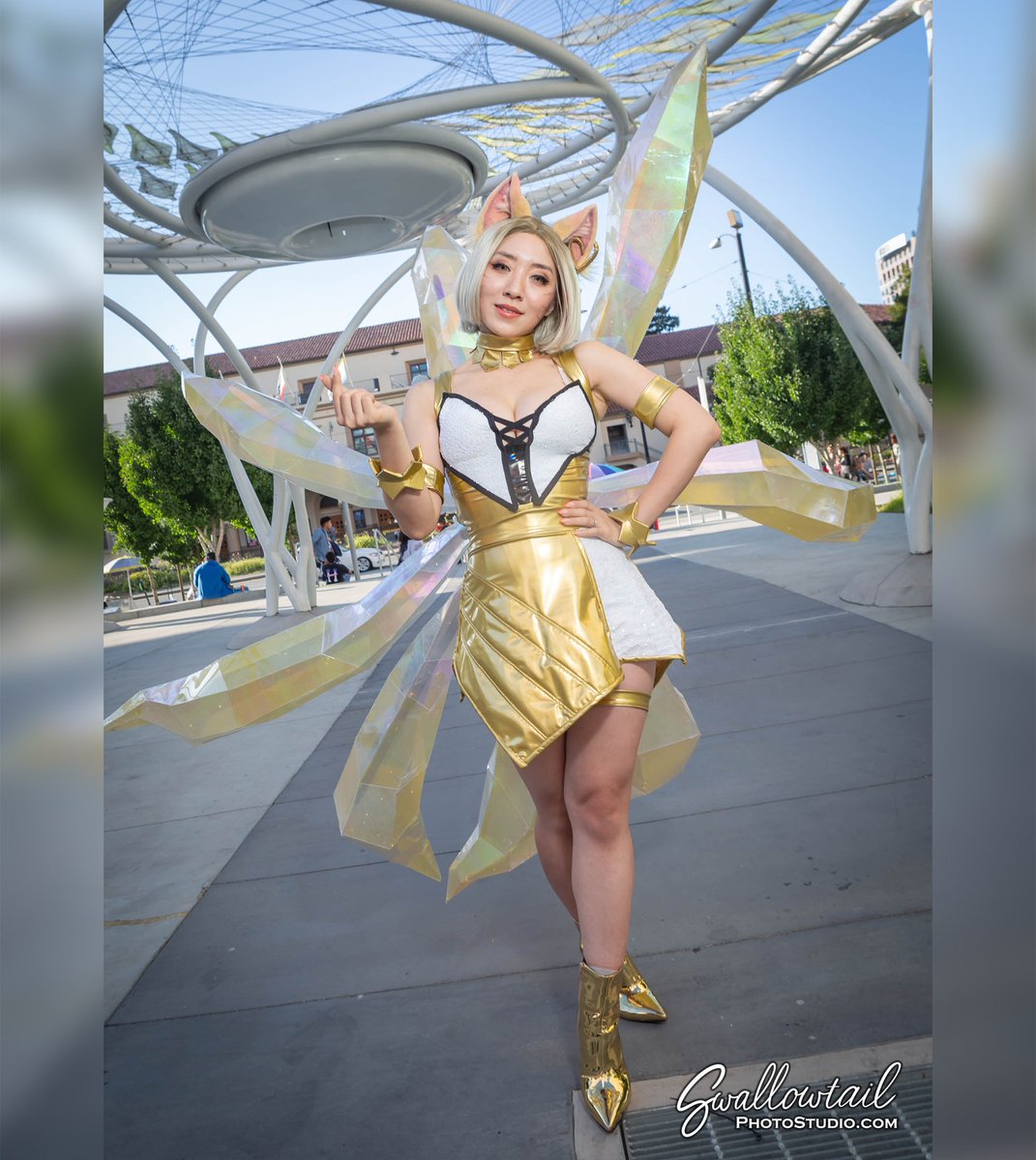SwallowtailPS's tweet photo. Throwback to #crunchyrollexpo 2019

#anime #cosplay #cosplayer #crunchyrollexpo2019 #crunchyroll #アニメ #コスプレ #コスプレイヤー https://t.co/xfoeYgqawd