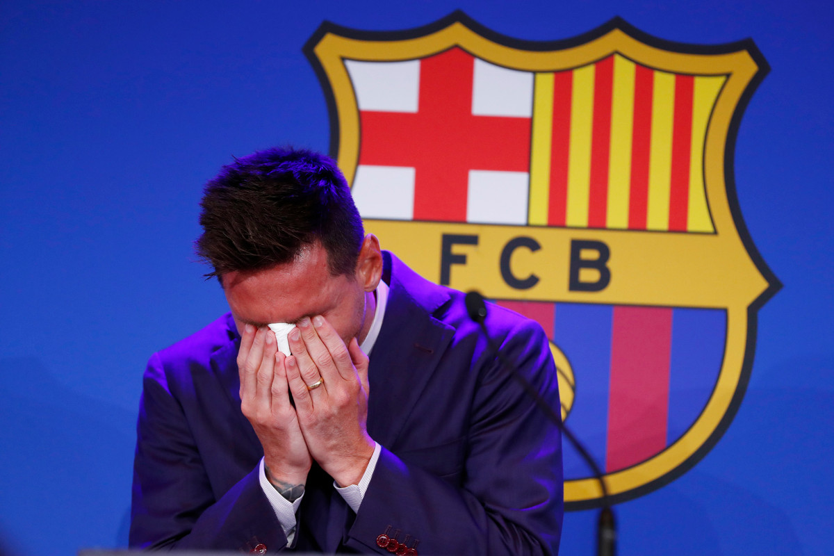 Lionel Messi breaks down in tears in gut wrenching Barcelona farewell