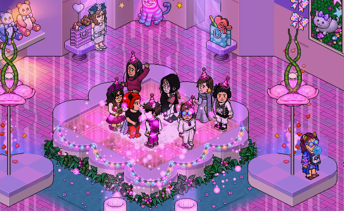 BugaEventos's tweet photo. ¡Feliz Cumpleaños @brytsy8_08 ! 😍🎉Disfruta mucho esta fiesta que tuvo muy emocionada a @teddyxhb y a todos tus amigos😌
#BugaSocial https://t.co/PfIuLaZ0wK