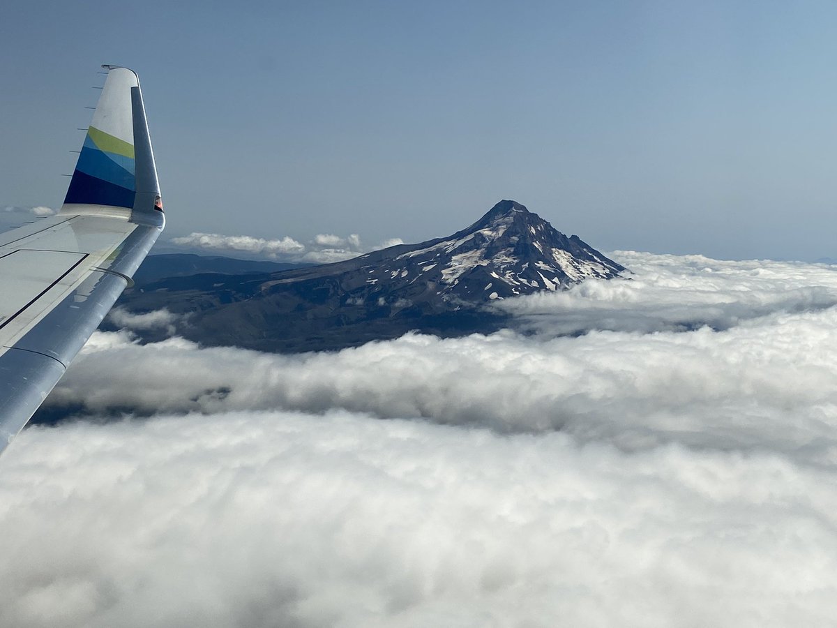 KeithUpkes's tweet photo. You know you’re almost home when you see this.  @AlaskaAir #IFlyAlaska @flypdx https://t.co/QEeByZFFy4