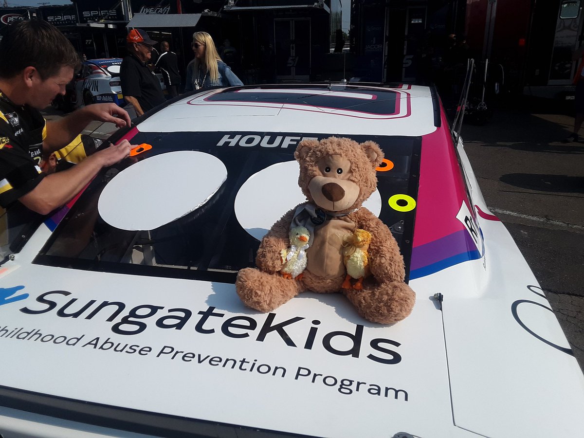 We learned a lot about our new friend Jessie bear #ctl4sgk & want to share. She helps abused kids tell their story and cope. She's part of the SunGateKids.org Please join us in helping to tell her story and the wonderful work she does!