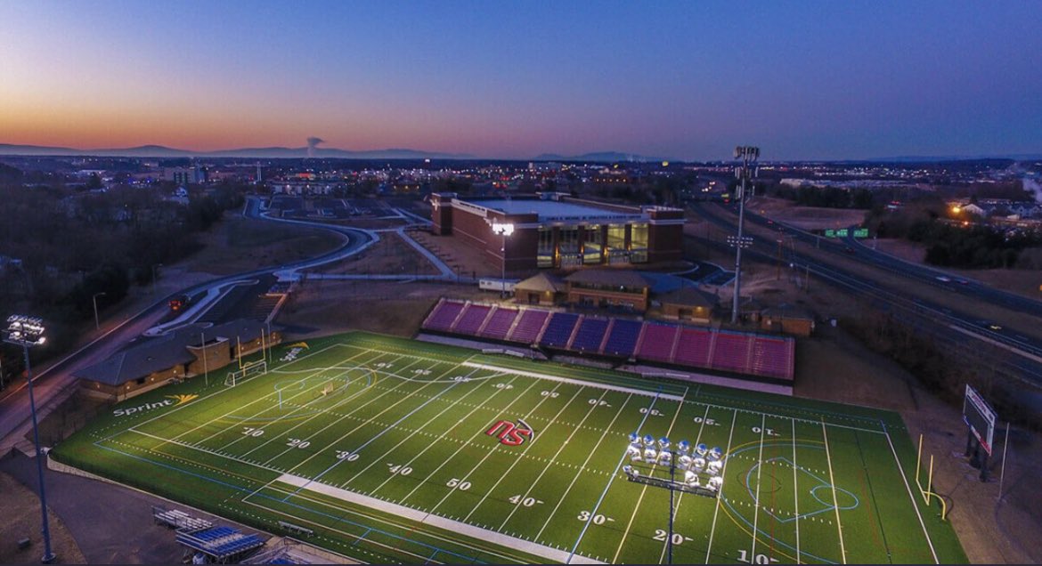 tayuonreid14's tweet photo. After a great conversation with @HBBauserman I am blessed to say I have received my 1st offer from the University of Shenandoah 💙❤️💙❤️ . I would like to thank god, my Mom,Coach McCain, Coach Privv ,Coach Bam, and the rest of the Maury staff. Also to my teammates and family🖤. https://t.co/dNoahEdOYj