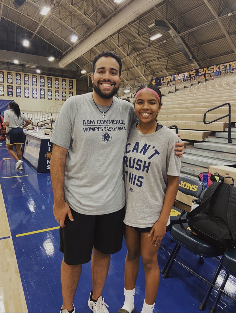 Read the shirt ‼️ “Can’t Rush This”RESPECT the process
Had so much fun yesterday at the <a href="/tamuc/">田村菜央</a> Elite Camp! 
Had such a great experience and was able to make the All-Star game + took home Queen of the court champ! 👑
@CoachCG_TAMUC <a href="/CoachJBurton/">Jason Burton</a> <a href="/mrbrown124/">mrbrown12</a>