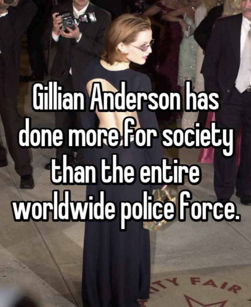 Happy birthday gillian anderson 