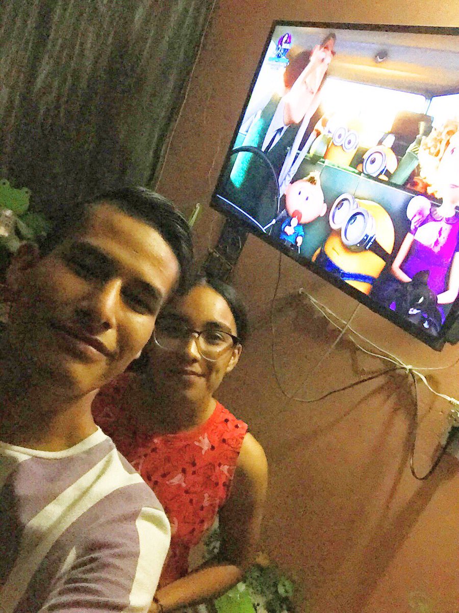 isralerma16's tweet photo. #LaHoraDeLaDiversion 
Con mi amor https://t.co/Tz8XuOWr24