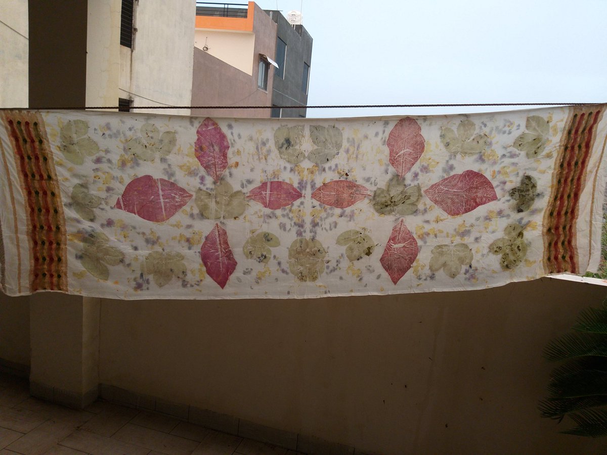 EcoFabBharat's tweet photo. Recent ecoprint work on #Assam mulberry silk handloom stole dedicated to the performance of Indian athletes in #Olympics
#IndiainOlympics #EcoFab #ecoprinting #ecoprint #ecoprintstole #natural #mulberry #Teakleaves https://t.co/8TykrVNhJq