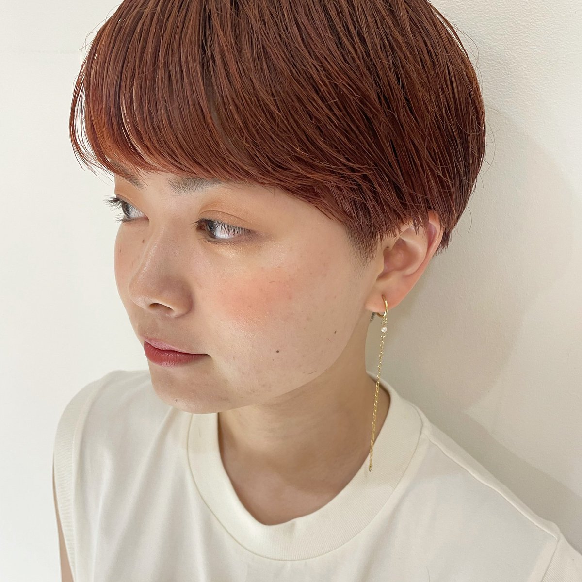 ma_imaaai's tweet photo. 【1ブリーチ】

元々のベージュの履歴から
#キャラデコ のオレンジで色味を追加🍊

この夏とっても可愛い #トレンドカラー ですよ🐶👒👒

#オレンジカラー
#ハイトーン女子
#ハイトーンショート
#ショートカット
#ハイトーン https://t.co/Kl357Mdj4j