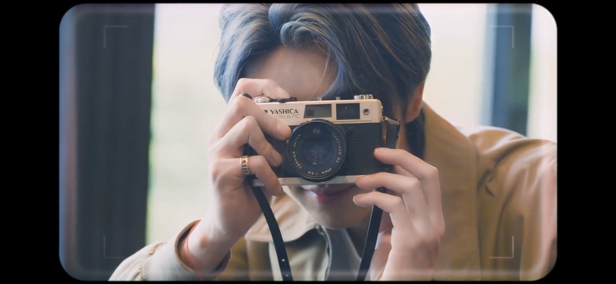 solboolicious's tweet photo. lost in our memories | seokhao short filo drabble

same spot. same beverage. same photo. seokmin wonders why the customer that almost every day visiting the coffee shop, has always the painful smile after the shutter of the camera. https://t.co/57gCxUN2EJ